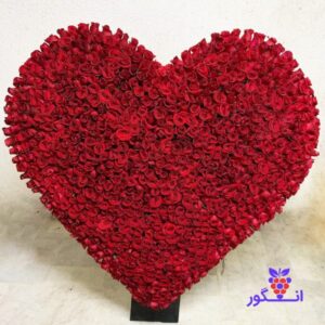 باکس گل رز قرمز با طرح قلب ویژه ولنتاین - خرید گل لاکچری - سفارش آنلاین گل