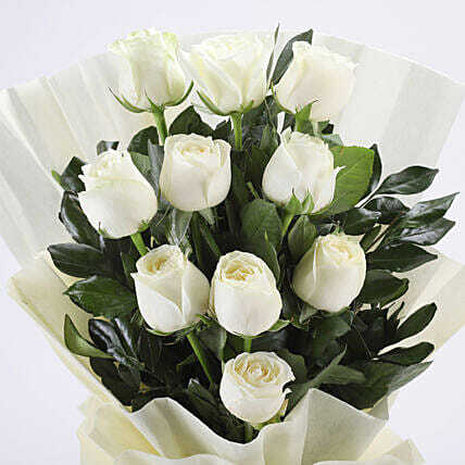 دسته گل رز سفید 10 تایی (ارسال گل به هند) - انگور