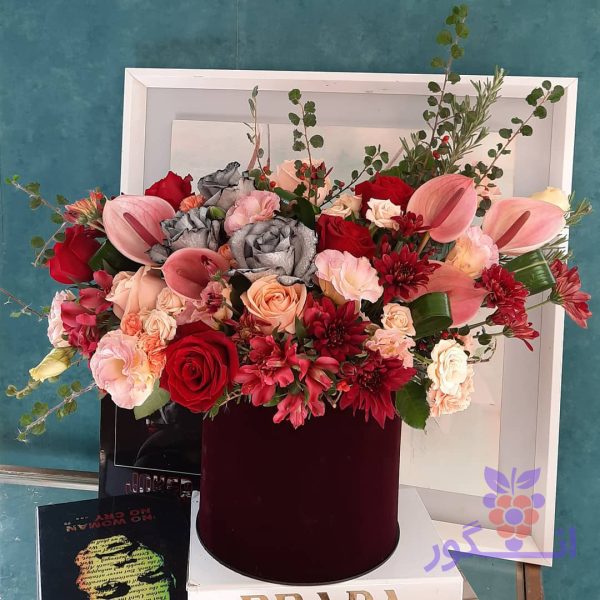 خرید جعبه گل مدل اروپایی سروش - سفارش باکس گل - سفارش آنلاین گل