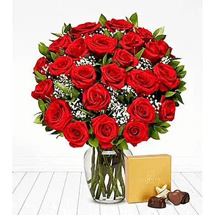 خرید دسته گل رز قرمز کلاسیک (ارسال گل به امریکا)