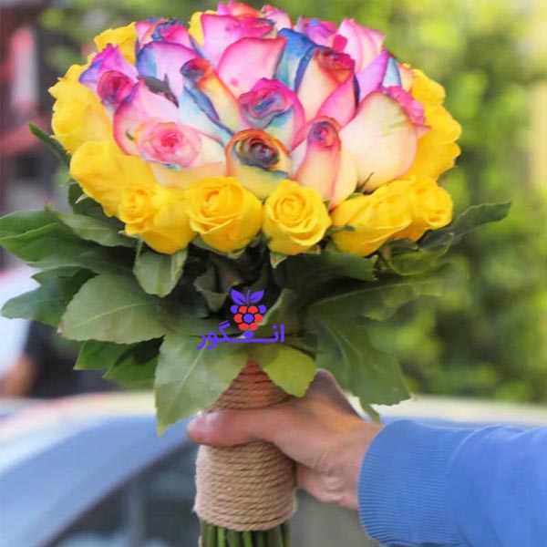 سفارش آنلاین دسته گل آریسا با گل های رز هفت رنگ با ارسال رایگان به سراسر کشور