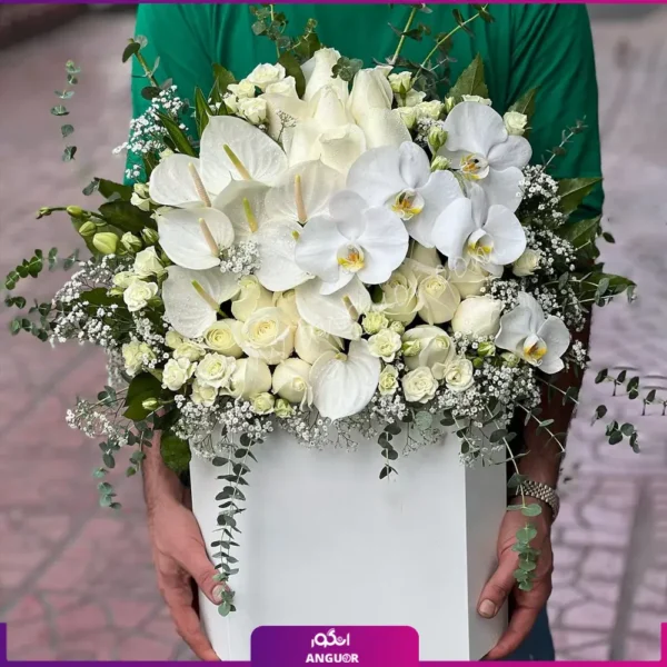 باکس گل ترحیم غم بی پایان - خرید گل برای مزار - سفارش اینترنتی گل مراسم روز سوم