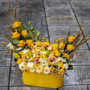 سفارش باکس گل با تم زرد
