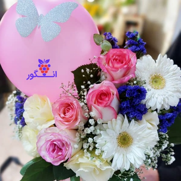 گل تولد با رز های لب صورتی و ژربرا همراه با بادکنک - سفارش باکس گل - گلفروشی آنلاین