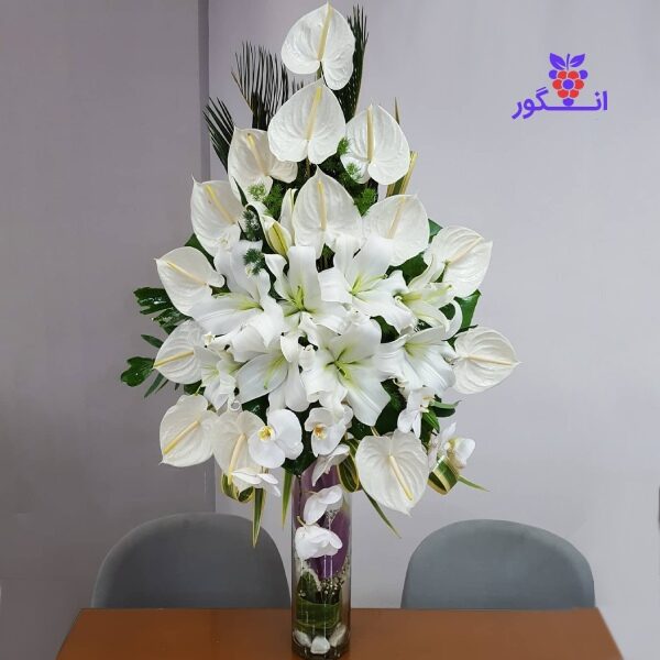 گلدانی زیبا از گلهای آنتوریوم، ارکیده و لیلیوم برای عرض تسلیت و مراسم ترحیم - خرید گل ترحیم - گل فروشی آنلاین