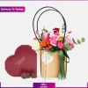 باکس گل رمانتیک با شکلات (ارسال گل به ترکیه)