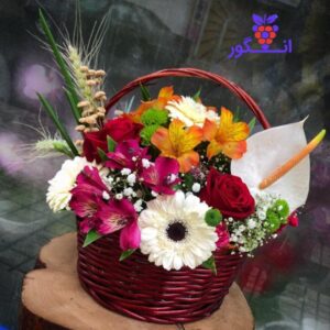 سبد گل زیبا - و کوچک - سفارش آنلاین گل برای روز مادر