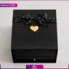 جعبه لوکس گل رز قلبی به همراه گردنبند و شکلات (تحویل در آمریکا) - Image 2