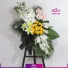 تاج گل زیبا و رنگی مناسب برای تبریک و تسلیت