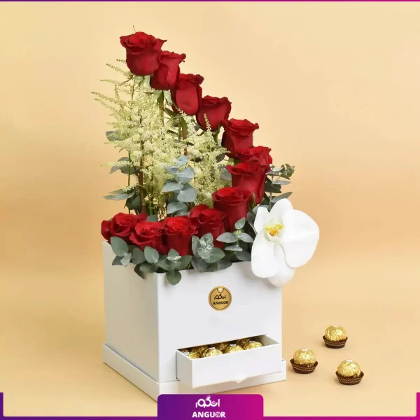 خرید + قیمت + عکس باکس سوپرایزی رنگ سفید با گل قرمز و شکلات