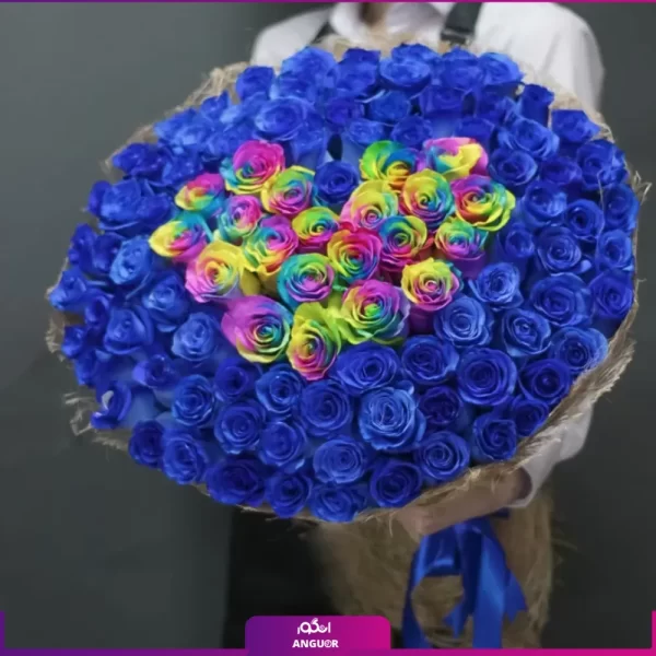 دسته گل عاشقانه- دسته گل رز رنگ خاص - رز آبی -انگور
