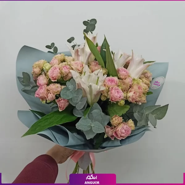 خرید دسته گل لیلیوم و رز مینیاتوری- خرید آنلاین گل- انگور