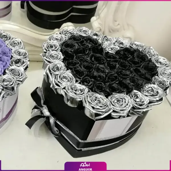 خرید و سفارش باکس گل قلبی - باکس گل به همراه 31 شاخه رز مشکی - باکس گل با 21 رز نقره ای-انگور