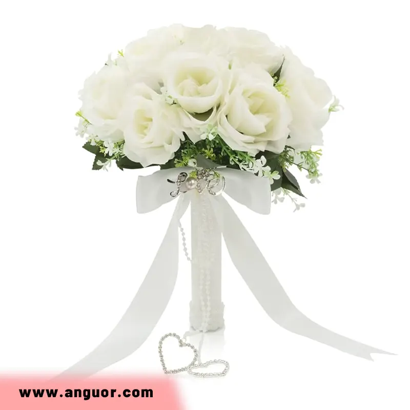 دسته گل عروس با گل رز سفید