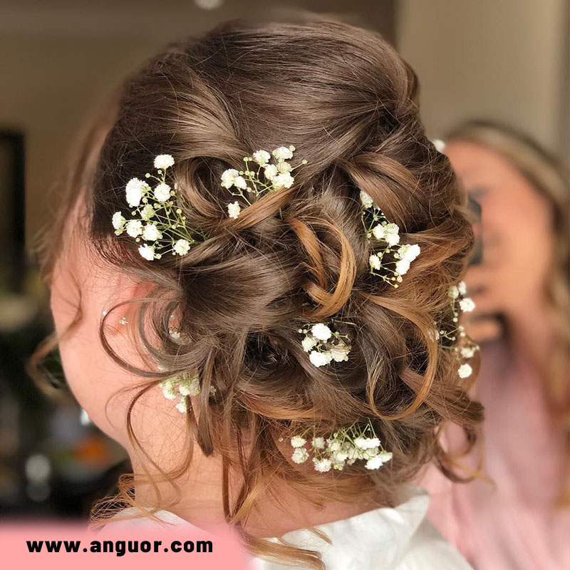 شینیون مو با گل ژیپسوفیلا