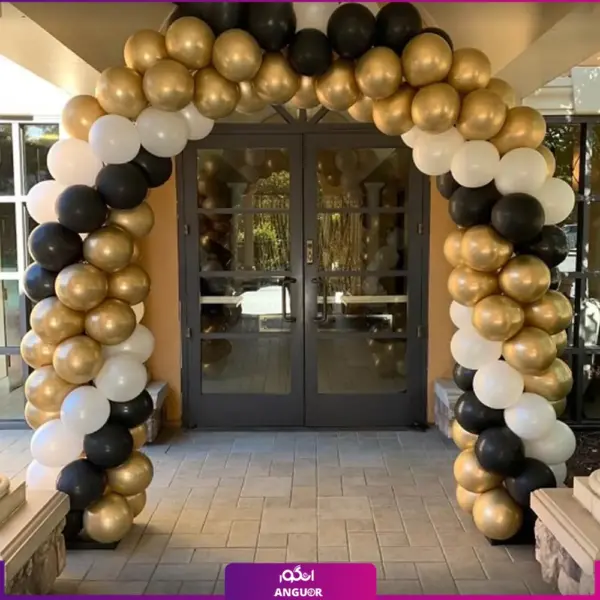 بادکنک آرایی افتتاحیه تم مشکی طلایی