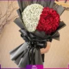 دسته گل قلبی بزرگ با رز قرمز و ژیپسوفیلا