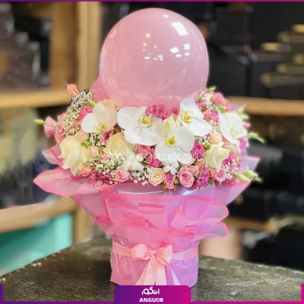 دسته گل و بادکنک برای تولد