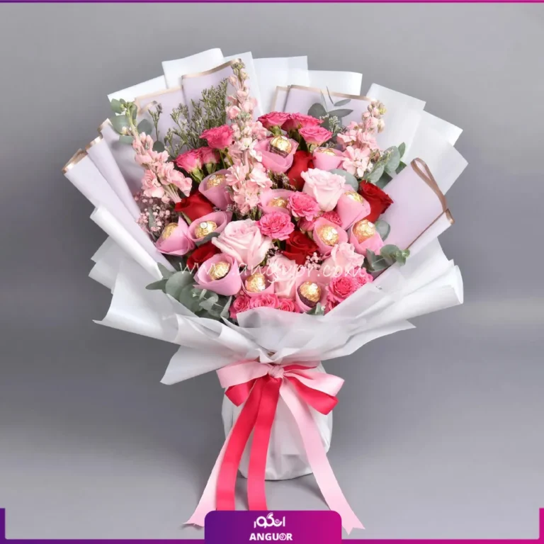 دسته گل رز و میخک به همراه شکلات برای ولنتاین