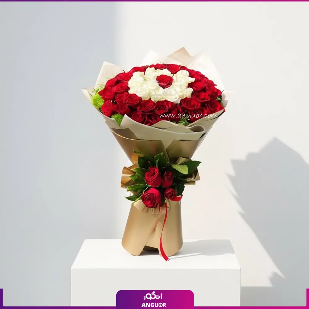 دسته گل با حرف o با گلهای رز قرمز و سفید دسته گل رز قرمز و سفید 60 شاخه حرف O - Image 1